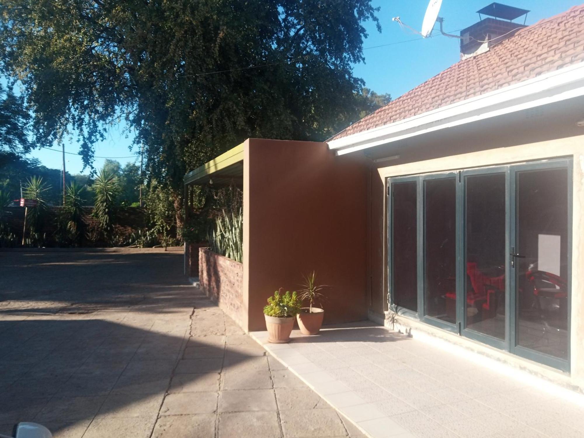 River-Ridge Guest House Gaborone Bagian luar foto
